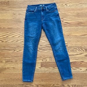 Old Navy Rockstar Super Skinny High Rise Built in Warm Jeans